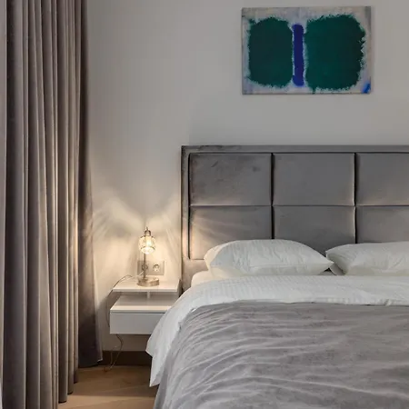 דירה Premier 2bd Old Town